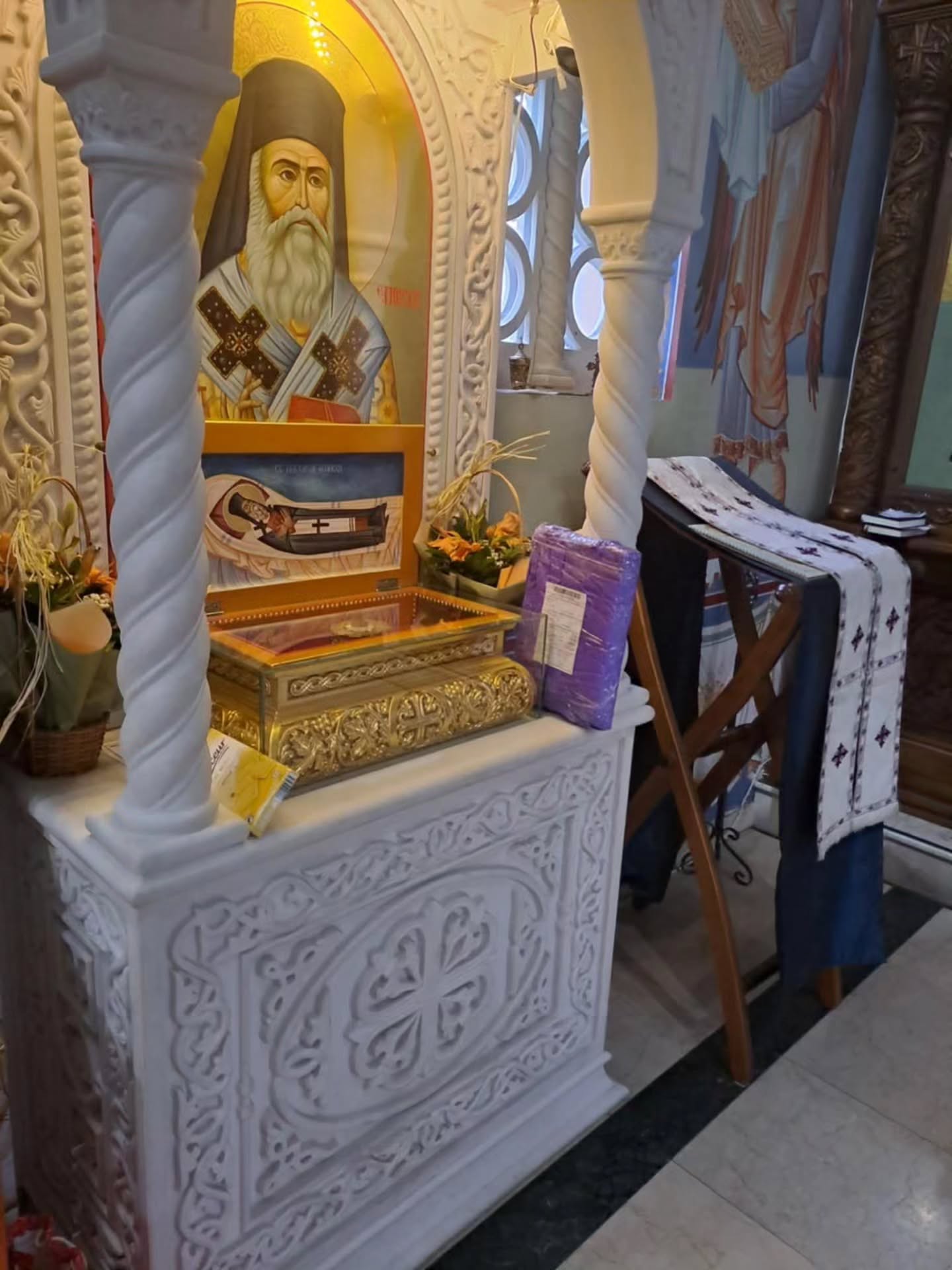 Grandmother's prayer to Saint Nektarios transforms troubled grandson